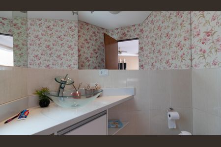 Casa à venda com 450m², 5 quartos e 11 vagas Casa à venda com 450m², 5 quartos e 11 vagasLavabo