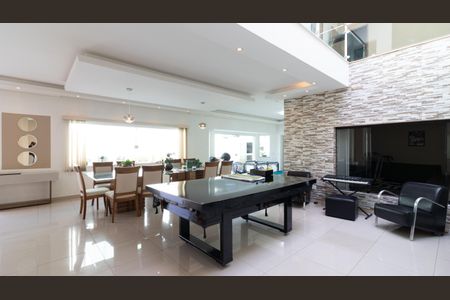 Casa à venda com 450m², 5 quartos e 11 vagas Casa à venda com 450m², 5 quartos e 11 vagasSala de Jantar