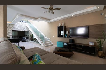 Casa à venda com 450m², 5 quartos e 11 vagas Casa à venda com 450m², 5 quartos e 11 vagasSala