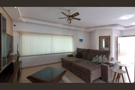 Casa à venda com 450m², 5 quartos e 11 vagas Casa à venda com 450m², 5 quartos e 11 vagasSala