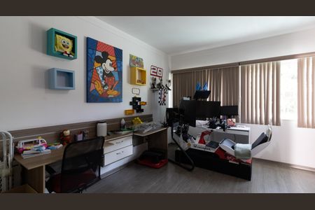 Casa à venda com 450m², 5 quartos e 11 vagas Casa à venda com 450m², 5 quartos e 11 vagasQuarto 1