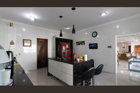 Casa à venda com 450m², 5 quartos e 11 vagas Casa à venda com 450m², 5 quartos e 11 vagasCozinha