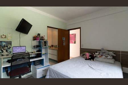 Casa à venda com 450m², 5 quartos e 11 vagas Casa à venda com 450m², 5 quartos e 11 vagasSuíte 2