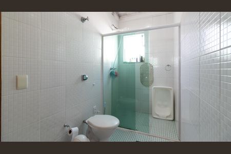 Casa à venda com 450m², 5 quartos e 11 vagas Casa à venda com 450m², 5 quartos e 11 vagasBanheiro da Suíte 2