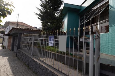 Casa à venda com 250m², 5 quartos e 2 vagasFachada