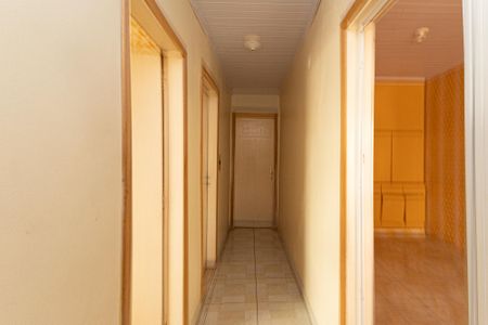 Casa à venda com 250m², 5 quartos e 2 vagasCorredor