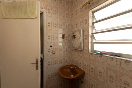 Casa à venda com 250m², 5 quartos e 2 vagasBanheiro da Casa 2