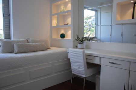 Apartamento à venda com 170m², 4 quartos e 2 vagasQuarto 1