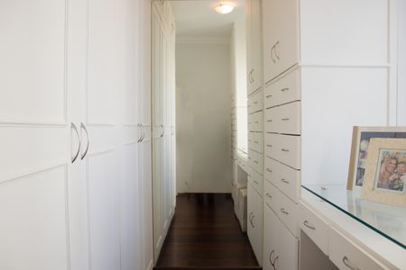 Apartamento à venda com 170m², 4 quartos e 2 vagasQuarto 2