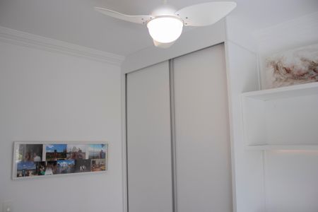 Apartamento à venda com 170m², 4 quartos e 2 vagasQuarto 2