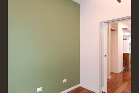 Sala de TV - Escritório de apartamento para alugar com 1 quarto, 87m² em Pinheiros, São Paulo