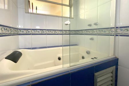 Apartamento à venda com 150m², 4 quartos e 2 vagasBanheiro Social