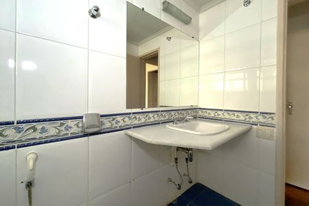 Apartamento à venda com 150m², 4 quartos e 2 vagasBanheiro Social