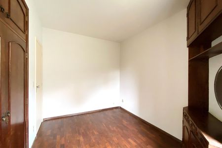 Apartamento à venda com 150m², 4 quartos e 2 vagasQuarto 2