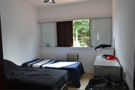 Casa de condomínio à venda com 436m², 4 quartos e 2 vagasQuarto 1