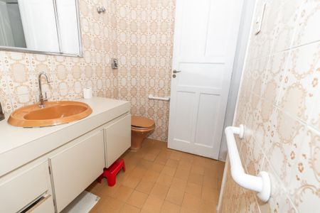 Casa à venda com 120m², 3 quartos e 1 vagaBanheiro