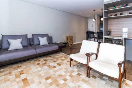 Apartamento à venda com 92m², 2 quartos e 2 vagas Apartamento à venda com 92m², 2 quartos e 2 vagasSala