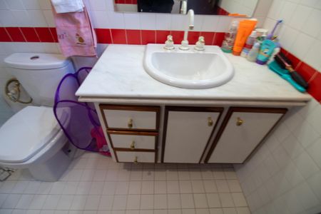 Casa à venda com 380m², 4 quartos e 3 vagas Casa à venda com 380m², 4 quartos e 3 vagasBanheiro da Suíte 2