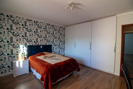 Casa à venda com 380m², 4 quartos e 3 vagas Casa à venda com 380m², 4 quartos e 3 vagasSuíte 3