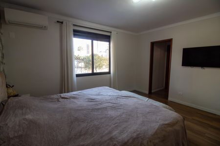 Casa à venda com 380m², 4 quartos e 3 vagas Casa à venda com 380m², 4 quartos e 3 vagasSuíte 4