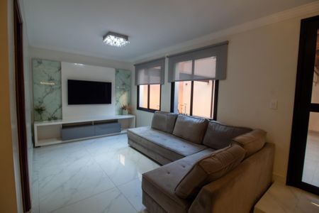 Casa à venda com 380m², 4 quartos e 3 vagas Casa à venda com 380m², 4 quartos e 3 vagasSala 2