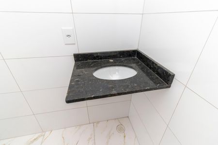 Apartamento à venda com 43m², 2 quartos e sem vaga Apartamento à venda com 43m², 2 quartos e sem vagaBanheiro