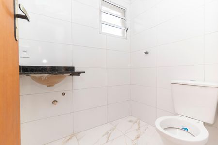 Apartamento à venda com 44m², 2 quartos e sem vaga Apartamento à venda com 44m², 2 quartos e sem vagaBanheiro