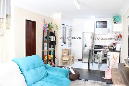 Sala de casa de condomínio à venda com 2 quartos, 119m² em Vila Invernada, São Paulo