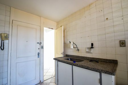 Apartamento para alugar com 65m², 2 quartos e 1 vagaCozinha