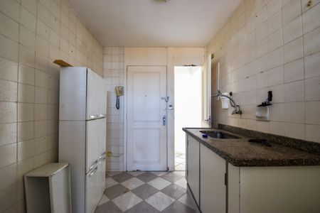 Apartamento para alugar com 65m², 2 quartos e 1 vagaCozinha