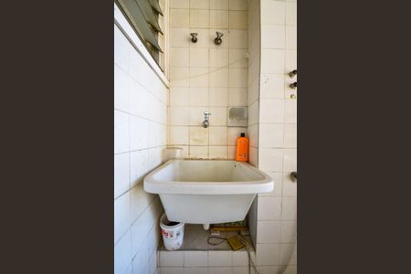 Apartamento para alugar com 65m², 2 quartos e 1 vagaÁrea de Serviço