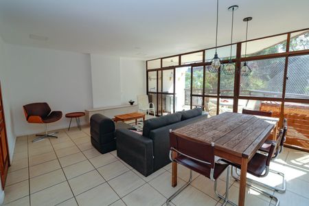 Apartamento à venda com 149m², 4 quartos e 2 vagasSala