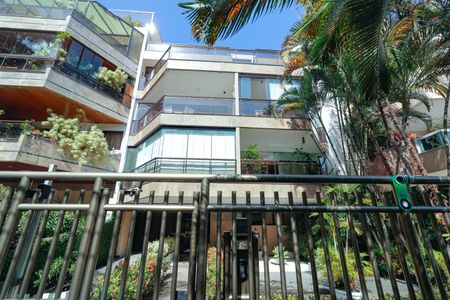 Apartamento à venda com 149m², 4 quartos e 2 vagasFachada