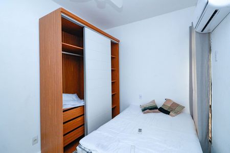Apartamento à venda com 149m², 4 quartos e 2 vagasQuarto 2