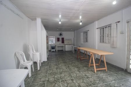 Casa à venda com 42m², 2 quartos e 1 vaga Casa à venda com 42m², 2 quartos e 1 vagaÁrea comum - Salão de festas
