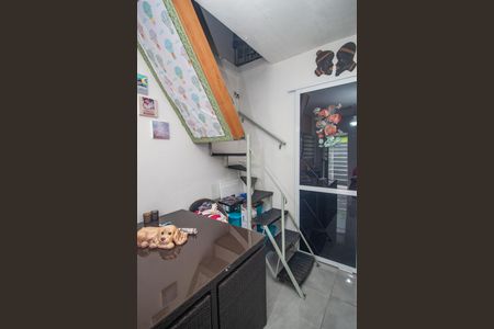 Casa à venda com 42m², 2 quartos e 1 vaga Casa à venda com 42m², 2 quartos e 1 vagaSala