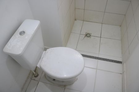 Apartamento à venda com 33m², 2 quartos e sem vagaBanheiro