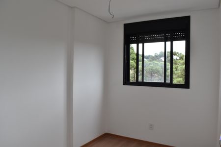 Quarto 1 de apartamento para alugar com 3 quartos, 60m² em Santa Cândida, Curitiba