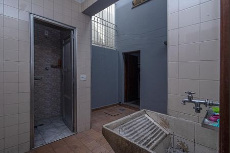 Casa à venda com 180m², 3 quartos e 2 vagasÁrea de Serviço