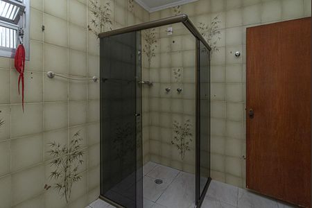 Casa à venda com 180m², 3 quartos e 2 vagasBanheiro Social