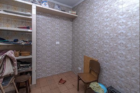 Casa à venda com 180m², 3 quartos e 2 vagasQuarto de Serviço