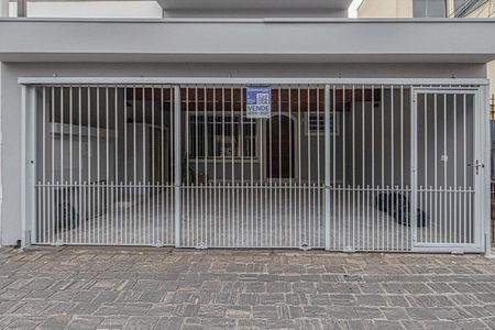 Casa à venda com 180m², 3 quartos e 2 vagasPlaca