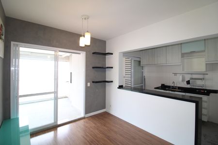Sala / Cozinha de apartamento à venda com 2 quartos, 72m² em Santa Teresinha, São Paulo