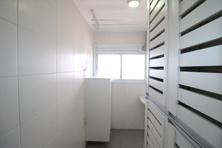 Apartamento à venda com 72m², 2 quartos e 1 vagaÁrea de Serviço