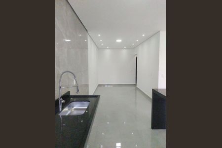 Casa à venda com 92m², 3 quartos e 2 vagas