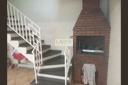 Casa à venda com 136m², 3 quartos e 5 vagas