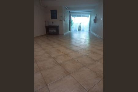 Casa à venda com 136m², 3 quartos e 5 vagas