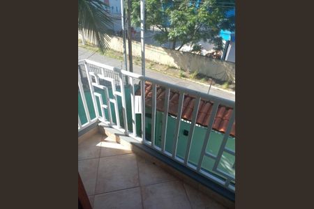 Casa à venda com 136m², 3 quartos e 5 vagas