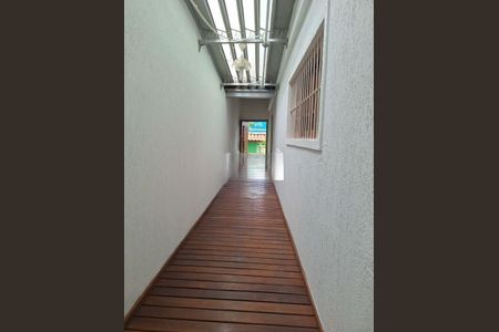 Casa à venda com 136m², 3 quartos e 5 vagas