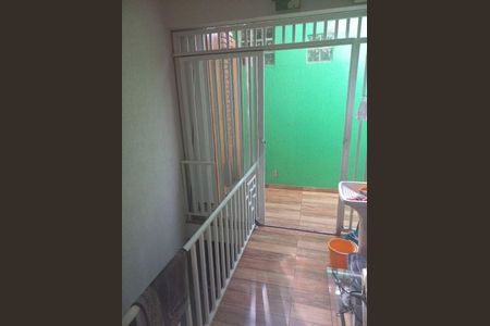 Casa à venda com 136m², 3 quartos e 5 vagas